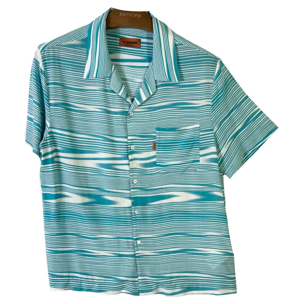 NWOT MISSONI Shirt M Blue White Geo-Stripe Logo Short-Sleeve Button-Up Pocket